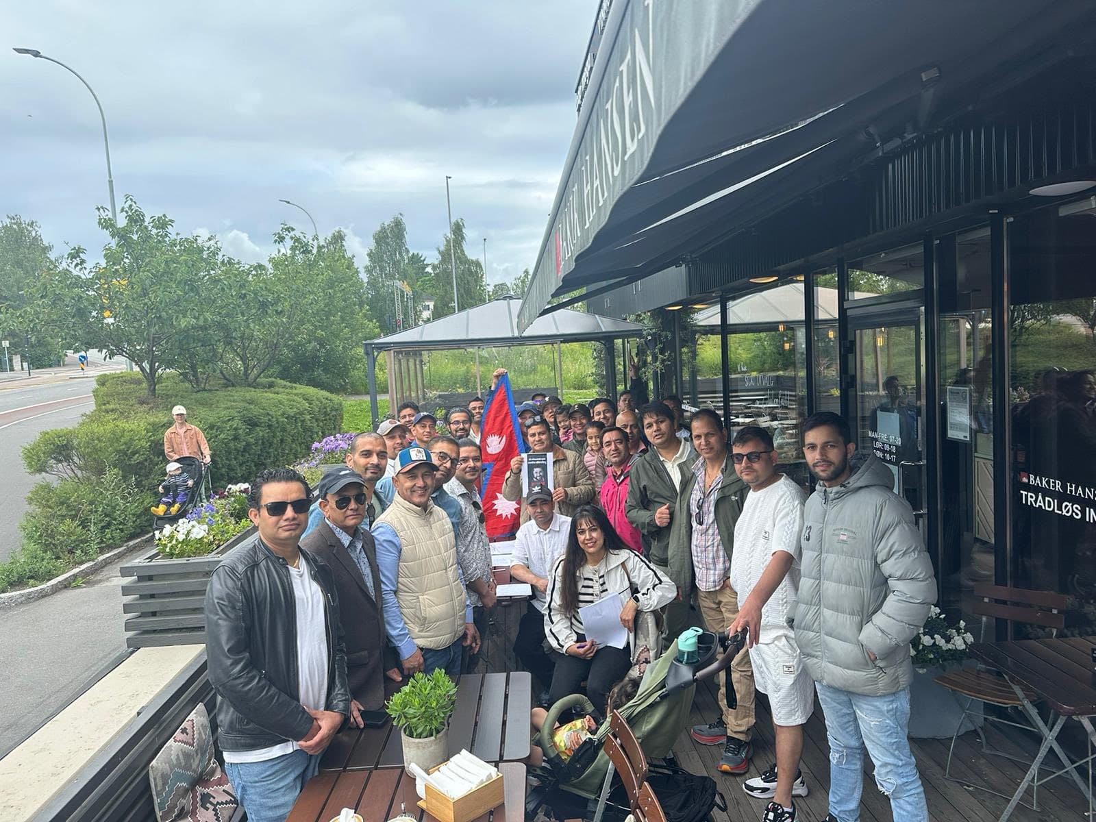 Signature Campaign in Oslo Against the Arrest of Rabi Lamichhane